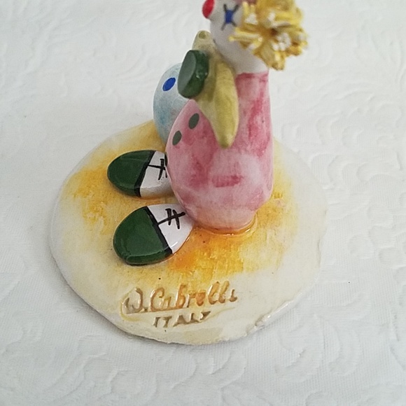 W. Cabrelli Italy Clown with Ball Figurine - Picture 2 of 8